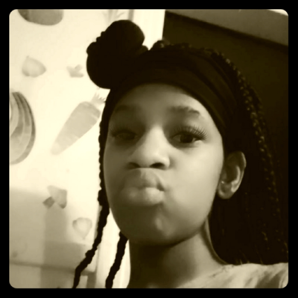 Meet your Posher, Leah